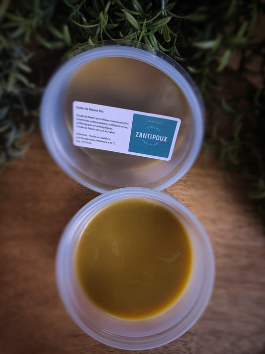 Flacon d'huile de neem 100ml, soin naturel anti-poux, apaisant pour le cuir chevelu et hydratant.